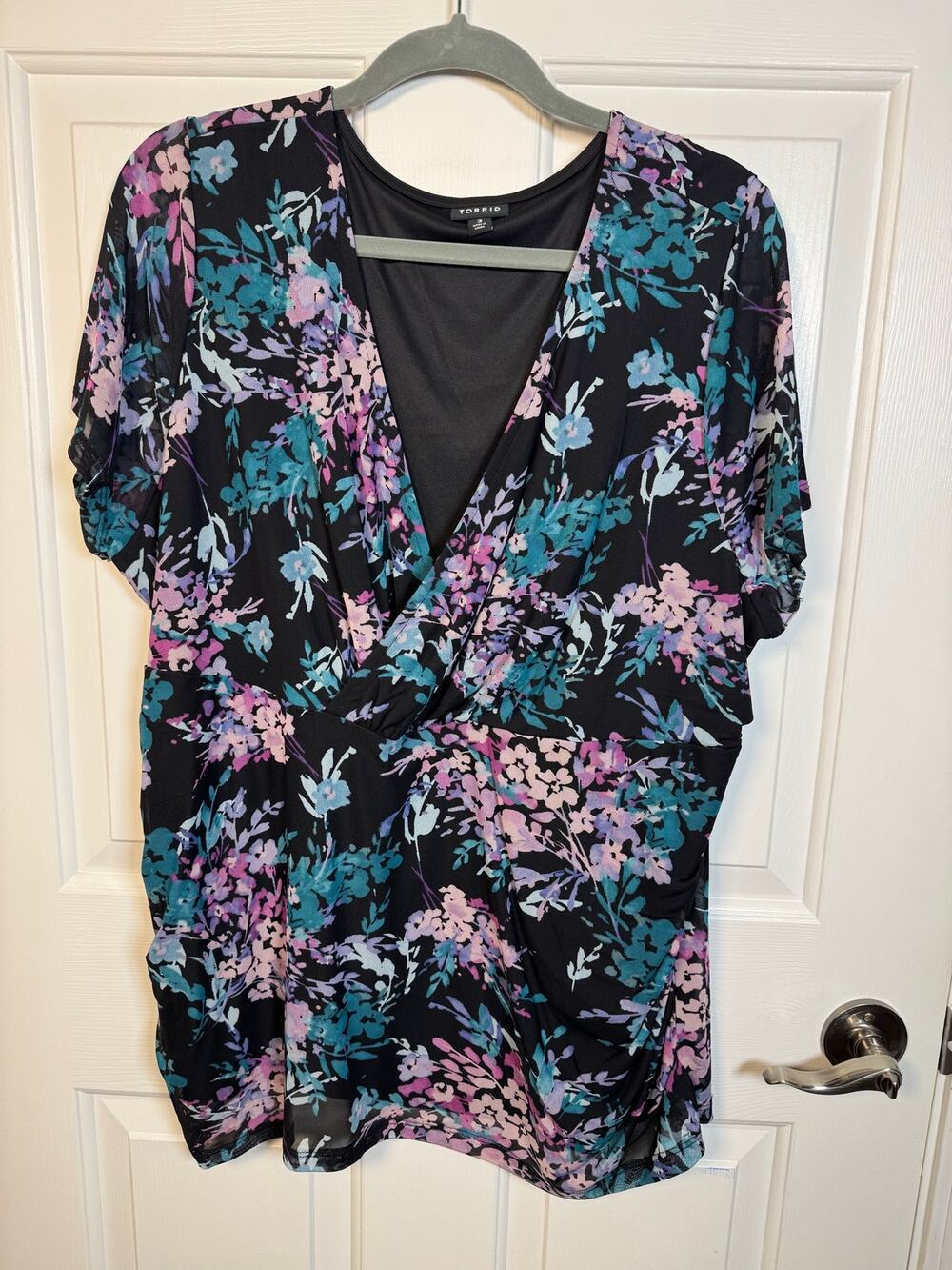 Torrid Flutter Sleeve Surplice Babydoll Top Black Pink Teal Floral Plus 3X